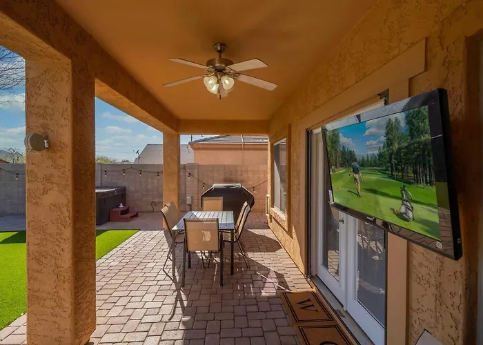 Stylish 4br Desert Oasis With Pool And Putting * Phoenix